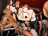 Brides, Bacherlorettes & Blacks - 29 Pics