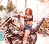 Retro Moto Girls