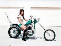 Retro Moto Girls