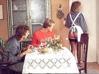 Vintage magazine No.1068  breakfast for three  43