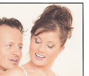 Vintage magazine No.535  Laura loves it hard  34