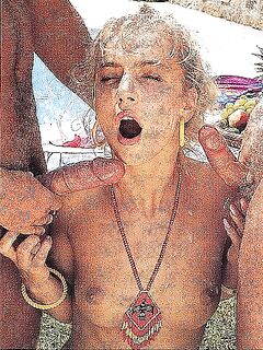 Retro magazine No.332  holiday fun  31