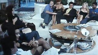 Milly d'Abbraccio - Vedo Nudo sc.3