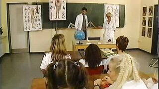 Peggy Sue (Paru Silios) Dr. F. Otze 3 - Peggy non-sex scene