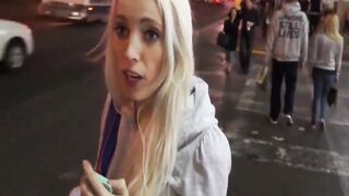 Glückspilz hat vollbusige Blondine abgeholt und ihre Muschi gefickt