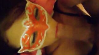 Ma petite salope avale tout