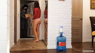 Sweetbuttocks - Took off her panties in front of the delivery guy