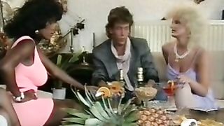 Hot Summer Nights (1988)